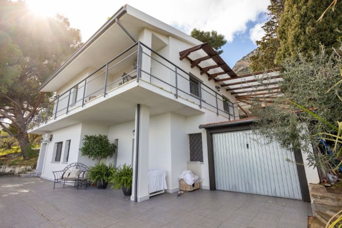 Image No.1-2 Bed Villa for sale