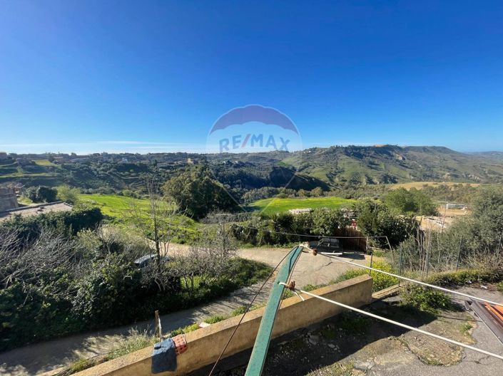 Image No.9-1 Bed House for sale