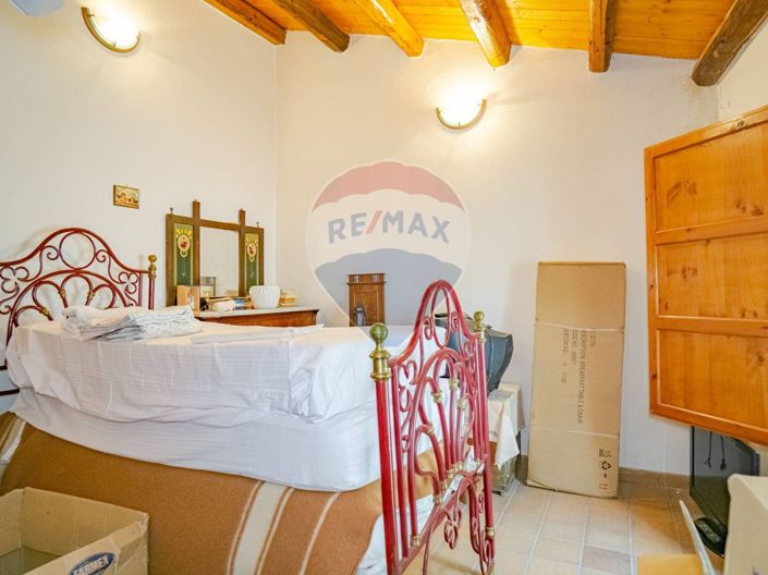 Image No.11-1 Bed House for sale