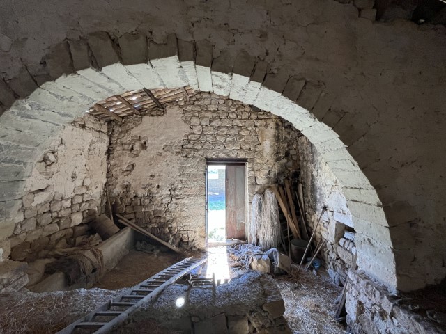 Image No.31-5 Bed Property for sale