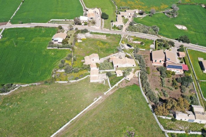 Image No.39-5 Bed Property for sale