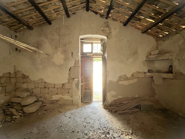 Image No.18-5 Bed Property for sale