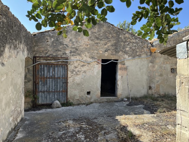 Image No.23-5 Bed Property for sale