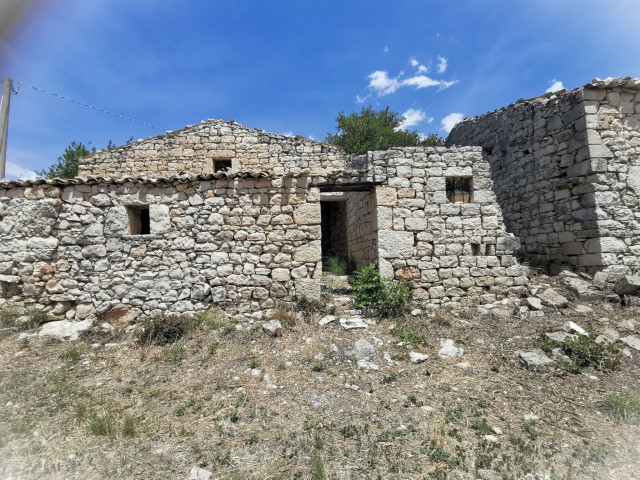 Image No.1-Propriété de 4 chambres à vendre à Modica