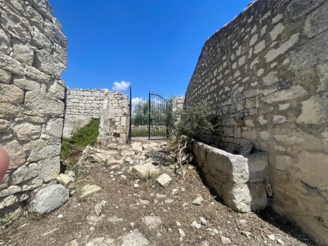 Image No.3-2 Bed Property for sale