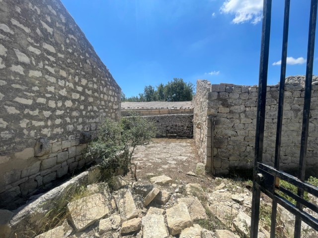 Image No.4-2 Bed Property for sale