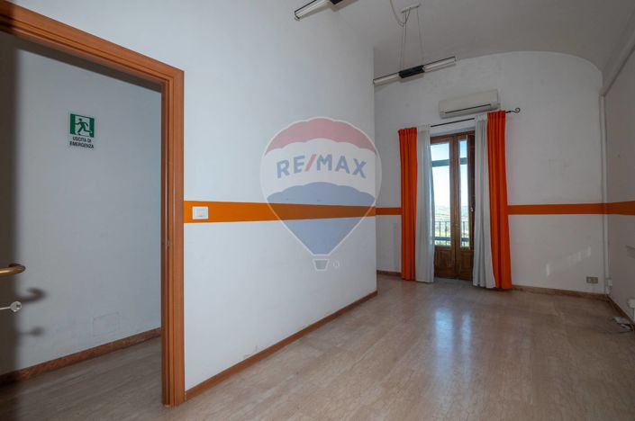 Image No.11-Appartement de 2 chambres à vendre à Caltagirone