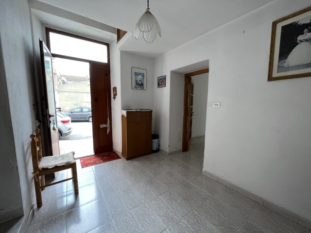 Image No.10-1 Bed House for sale