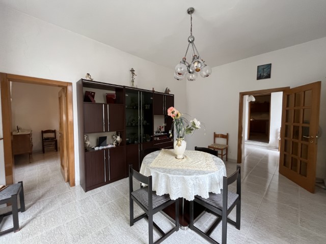 Image No.6-1 Bed House for sale