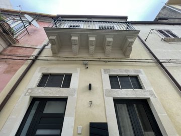 1 - Modica, House