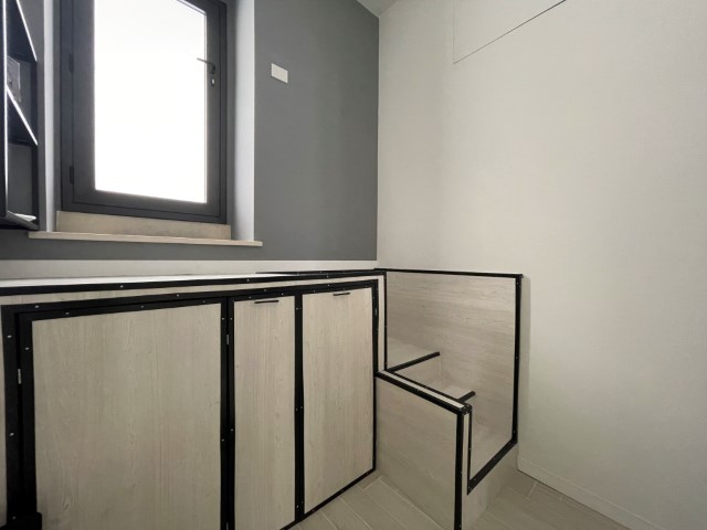 Image No.18-1 Bed House for sale