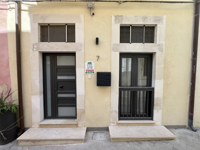 Image No.34-1 Bed House for sale