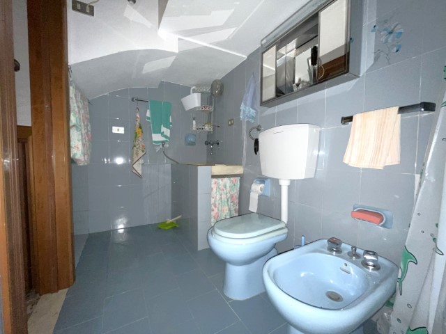 Image No.25-2 Bed House for sale