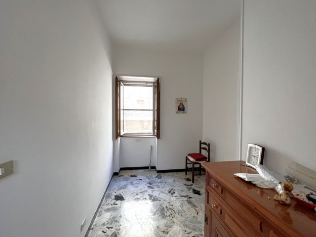 Image No.30-2 Bed House for sale