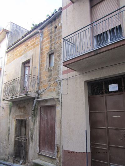 Image No.1-Maison de 2 chambres à vendre à Sambuca di Sicilia
