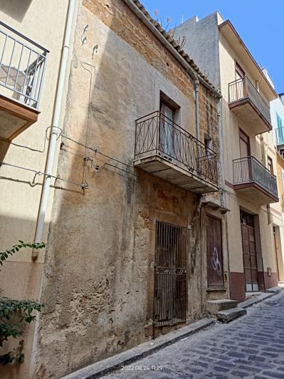 Image No.3-2 Bed House for sale