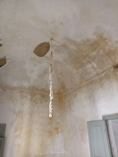 Image No.5-2 Bed House for sale