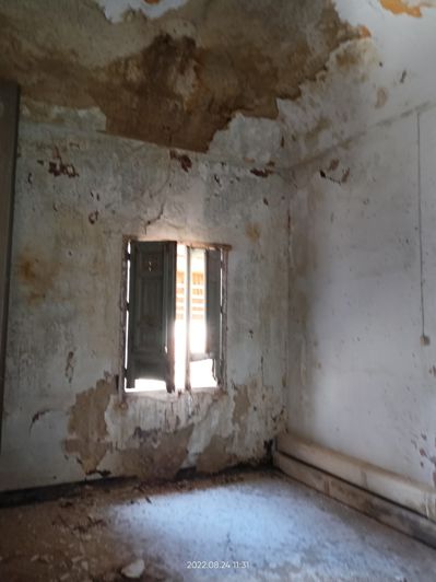 Image No.8-2 Bed House for sale