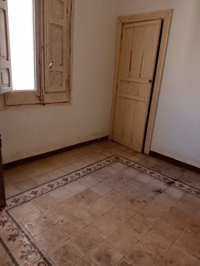 Image No.10-2 Bed House for sale