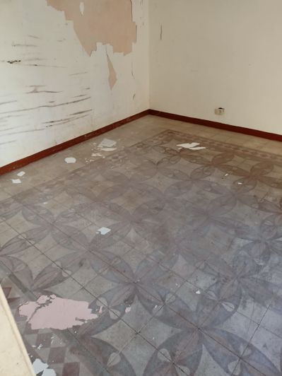 Image No.12-2 Bed House for sale