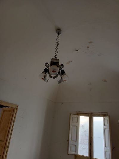 Image No.17-2 Bed House for sale