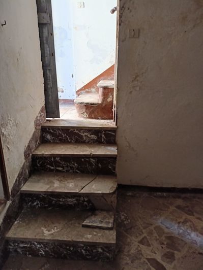 Image No.6-2 Bed House for sale