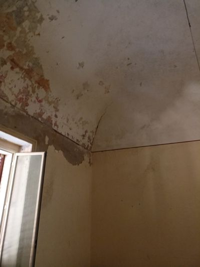 Image No.9-2 Bed House for sale