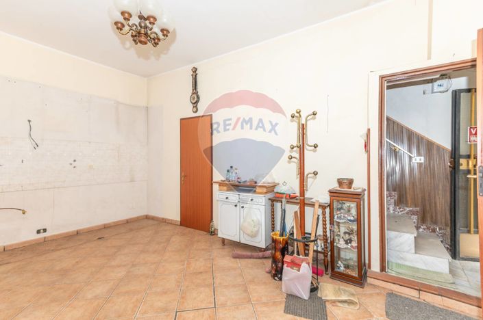 Image No.13-3 Bed House for sale