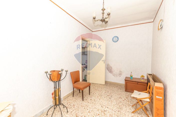 Image No.14-3 Bed House for sale