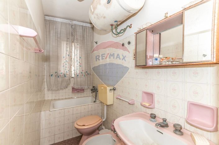 Image No.22-3 Bed House for sale