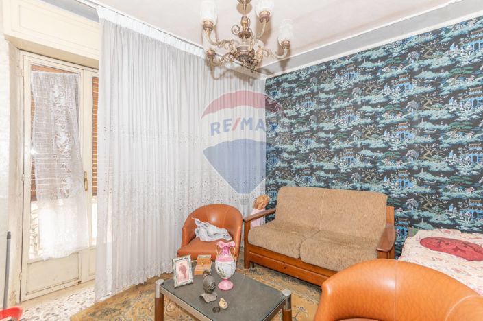 Image No.9-3 Bed House for sale