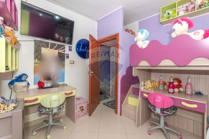 Image No.10-2 Bed House for sale