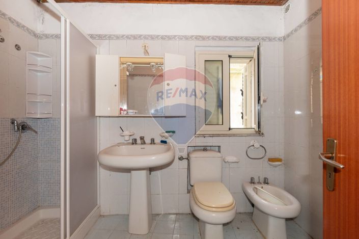 Image No.14-2 Bed House for sale