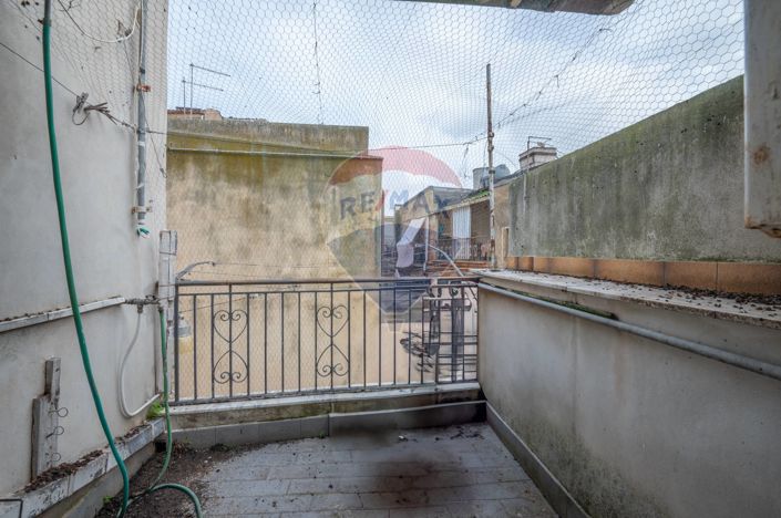 Image No.15-2 Bed House for sale