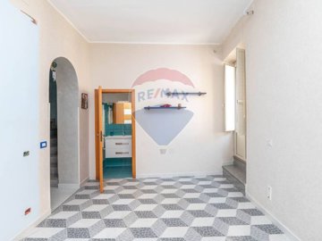 alp041-12