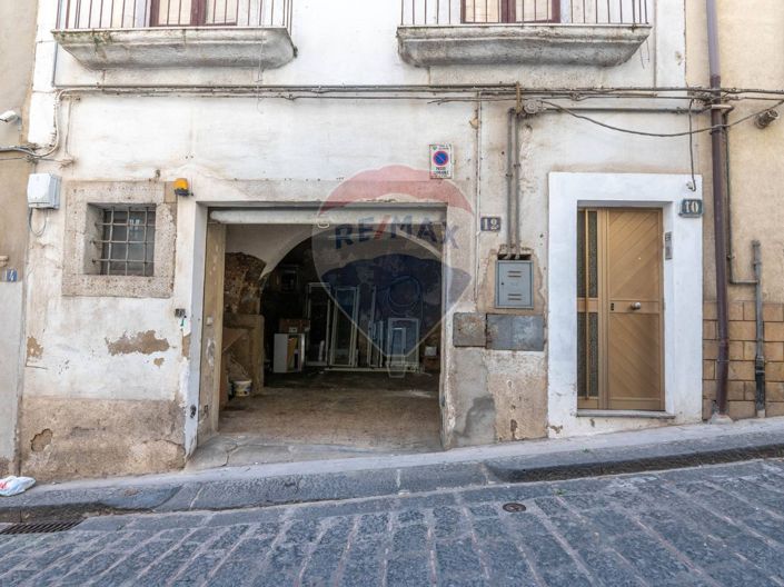 Image No.21-2 Bed House for sale