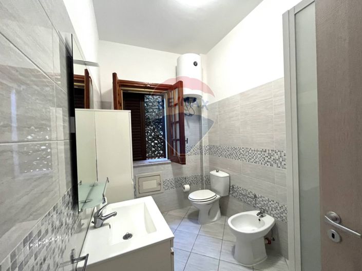 Image No.10-6 Bed Villa for sale