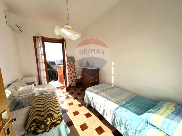 Image No.19-6 Bed Villa for sale