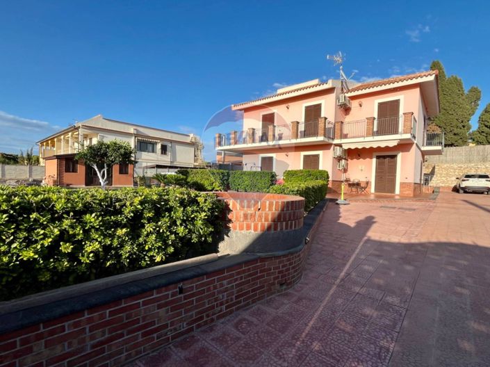 Image No.4-6 Bed Villa for sale