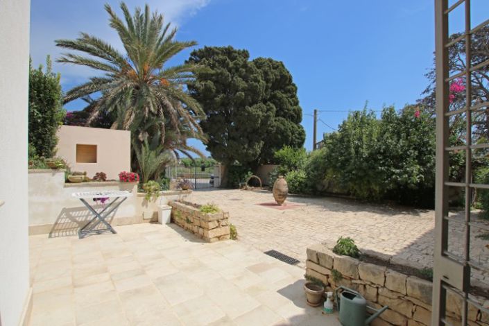 Image No.45-4 Bed Villa for sale