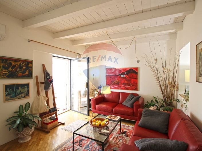 Image No.24-5 Bed House for sale