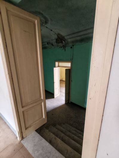 Image No.20-2 Bed Property for sale