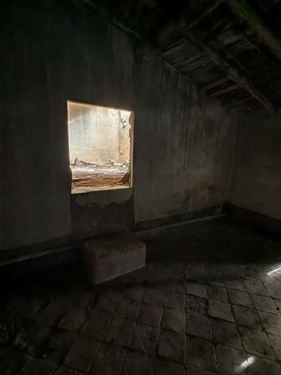 Image No.35-2 Bed Property for sale