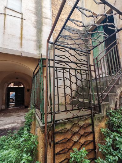 Image No.7-2 Bed Property for sale