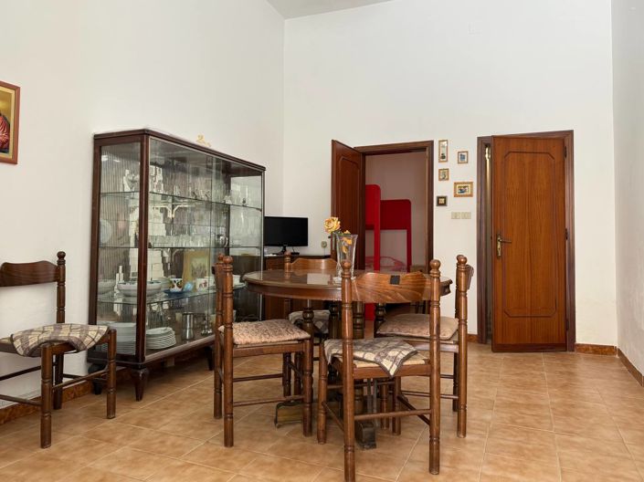 Image No.10-3 Bed Apartment for sale