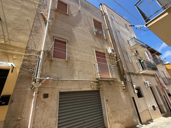 Image No.25-3 Bed Apartment for sale