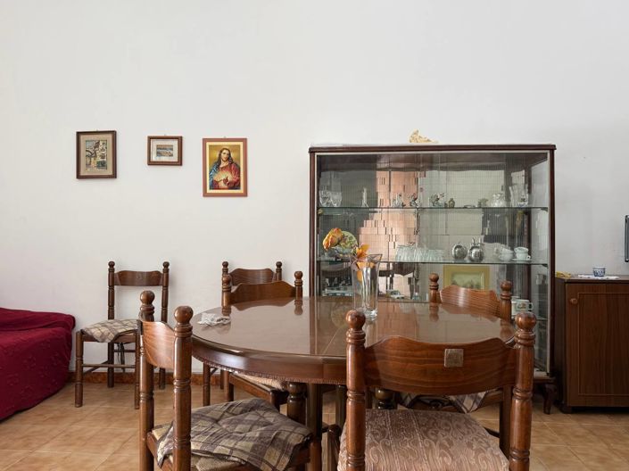 Image No.9-3 Bed Apartment for sale