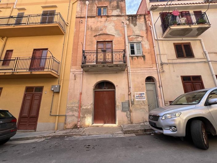 Image No.1-Propriété de 3 chambres à vendre à Castellammare del Golfo