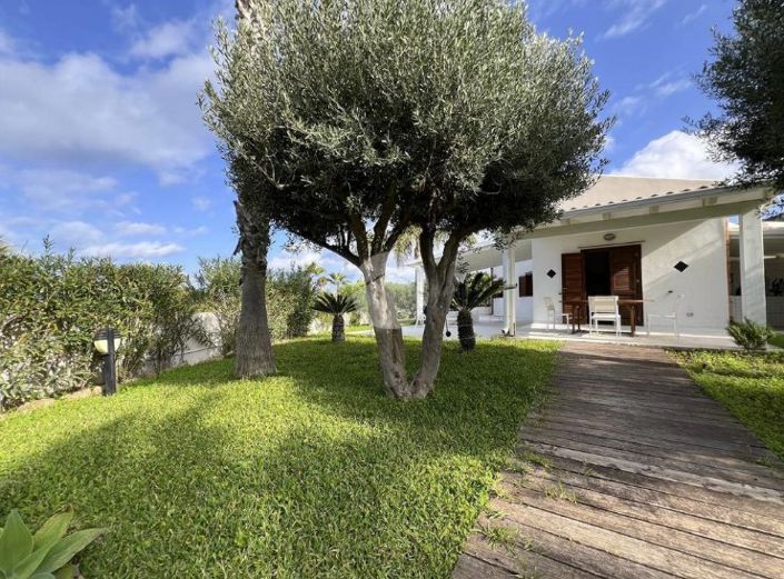 Image No.17-2 Bed Villa for sale