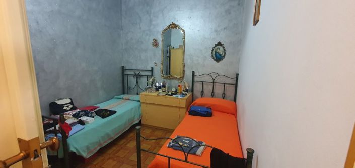 Image No.18-3 Bed Property for sale